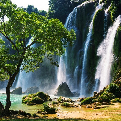 Ban Gioc - Detian waterfall in Vietnam